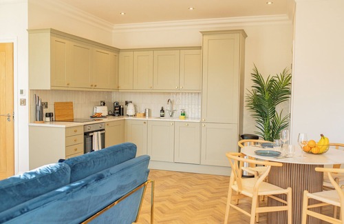 Salisbury Apartment | Charles Hope Salisbury Centre