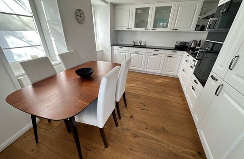 Bourg-en-Lavaux Apartment | Charm and Calm in Grandvaux - Lavaux - Garden Level