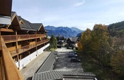 Les Bottieres House | Charm & Comfort: Perfect Family Mountain Getaway | Pet-Friendly | 2 Units