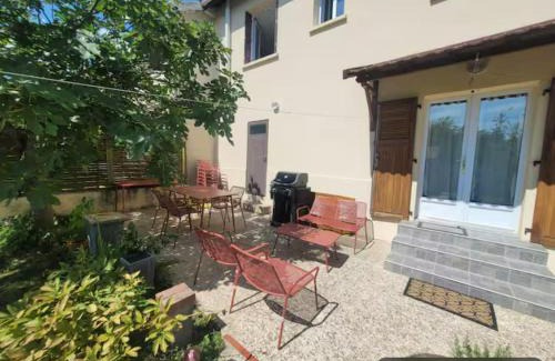 Domont Apartment | Charmant appartement 35 m2 avec terrasse et jardin