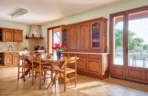 Saint-Martial-de-Valette House | Charmante Maison à la Campagne