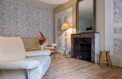 Saint-Didier-sur-Doulon House | Charmant Gîte Indépendant au Coeur d'un Village de Campagne avec Cour Fermée - FR-1-582-222
