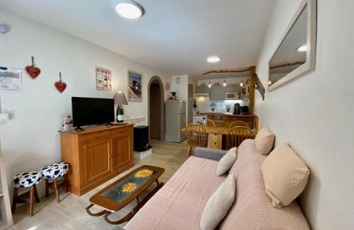 Peyragudes Apartment | Charmant Logement de plein pied avec piscine 2*