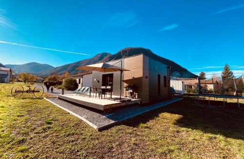 Rochebrune House | Charmant logement entre Lac et Montagne