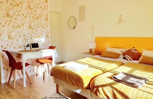 Digne-les-Bains Apartment | Charmant studio vue montagne