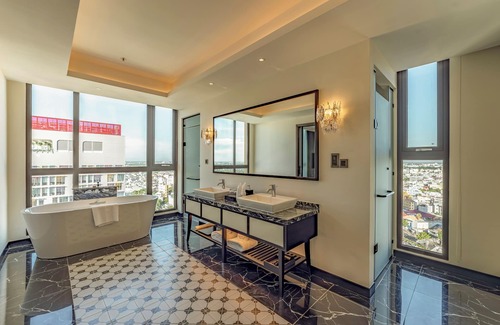 Ninh Kieu Hotel | Charmant Suites a Boutique Hotel Can Tho