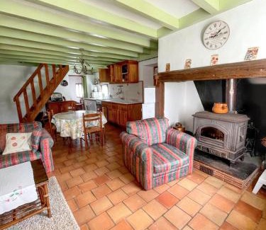 Piets-Plasence-Moustrou House | Charmante maison de campagne avec jardin et barbecue