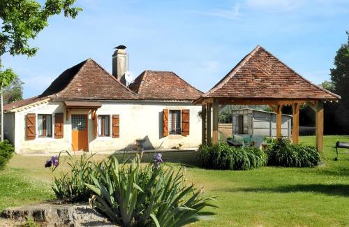 Piets-Plasence-Moustrou House | Charmante maison de campagne avec jardin et barbecue