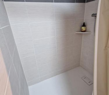 Neris-les-Bains House | Charmante maisonnette
