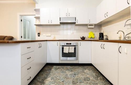 South Albury House | Charmer on Olive
