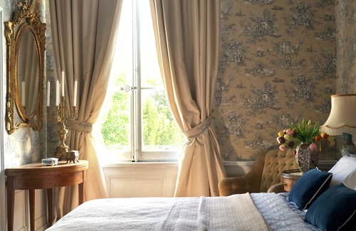 Bourre Bed & Breakfast | Charming manor house with 2 suites, swimming pool, 15 min from Chenonceau and Beauval