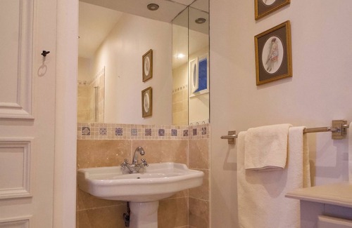 Bourre Bed & Breakfast | Charming manor house with 2 suites, swimming pool, 15 min from Chenonceau and Beauval
