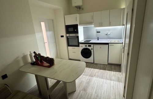 Holesovice Apartment | Charming 1-bedroom apartment in marvelous Prague with WiFi