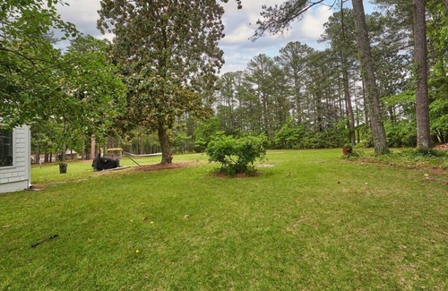 Southern Pines House | Charming 1-bedroom room with shared bath in Southern Pines with WiFi, AC