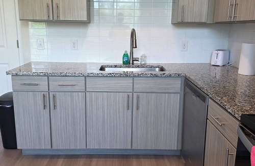 North Buttercup Creek Apartment | Charming 1-bedroom apartment in delightful Cedar Park with AC, fitness room