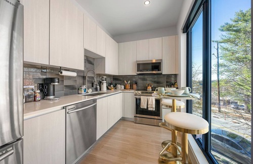 Home Park Apartment | Charming 1-bedroom apartment in fabulous Atlanta Midtown with Rooftop Pool