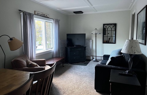 Lenox Dale Apartment | Charming 1-bedroom apartment in wonderful Lenox Dale