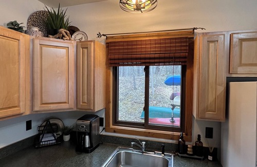 Branch Cabin | Charming 1-bedroom garage cabin/in-law suite in Branch