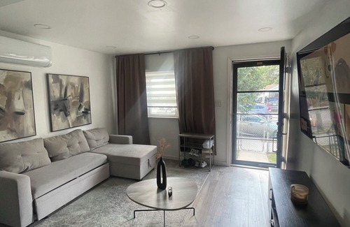 Queens House | Charming 1-bedroom house close to JFK