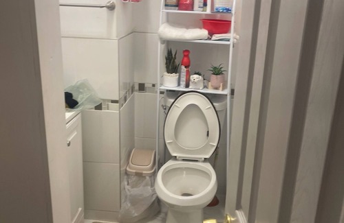 Rochdale House | Charming 1-bedroom in a private house in Queens with AC, WiFi. Enjoy your stay