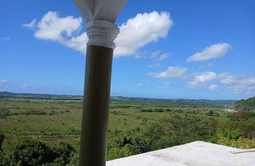 Moore Town Villa | Charming 1-bedroom jacuzzi suite in fabulous Amity Hal with AC, WiFi