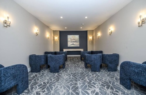 Westmere Apartment | Charming 1-bedroom in Guilderland with AC, WiFi For 55 and up Community