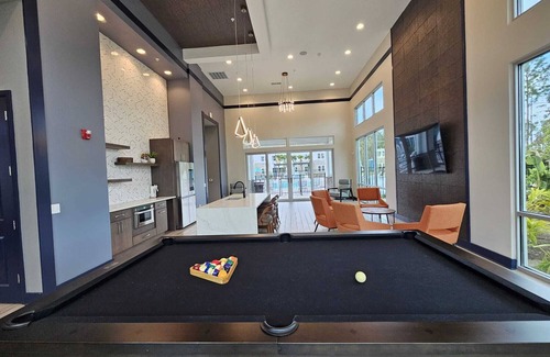 Highlands Apartment | Charming 1-bedroom apartment with WiFi, fitness room in Jacksonville