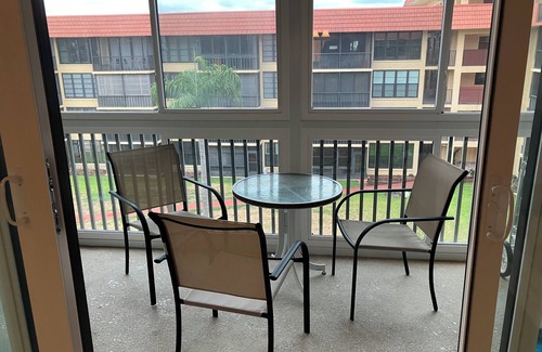 Indian Shores Condo | Charming 1+ BR condo with water view in quiet Indian Shores one block from Gulf!