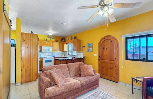 La Choya House | Charming 1-BR house, Bahía la Choya, Starlink WiFi, AC, roof deck, dog friendly