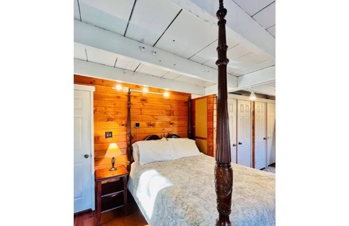 Slatington Other | Charming 1800s Historic Stone Farmhouse on 4.5 lush acres