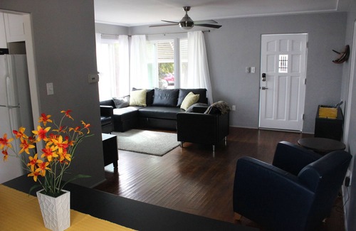 South Oceanside House | Charming 1940's Beach Bungalow on the edge of Oceanside and Carlsbad