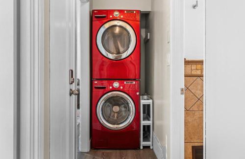 South Salt Lake House | Charming 1950s Bungalow in Millcreek Cozy and Central