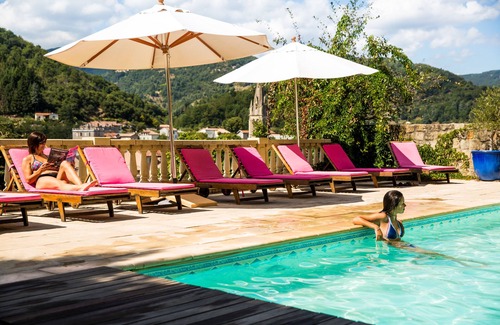 Vals-les-Bains Cottage | Charming 19th century house with heated swimming pool in Vals les Bains-Ardèche