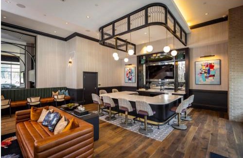 East Walnut HIlls Apartment | Charming 1BR 1BA Apartment Near Downtown Cincinnati
