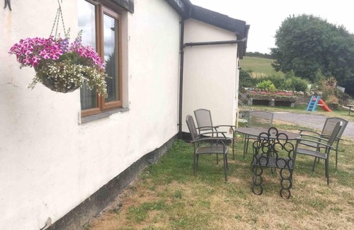 Exmoor National Park Apartment | Charming 2-Bed Apartment on Exmoor