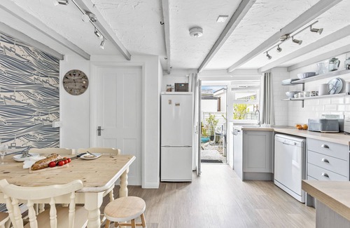 Wadebridge House | Charming 2 bed cottage between Rock & Padstow