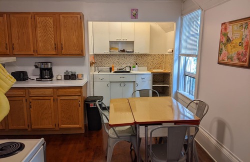 Calumet Apartment | Charming 2 bedroom apartment in Calumet's Historic district!