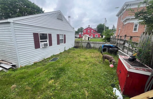 Schuylerville Cottage | Charming 2-bedroom cottage in quaint Schuylerville with WiFi, AC