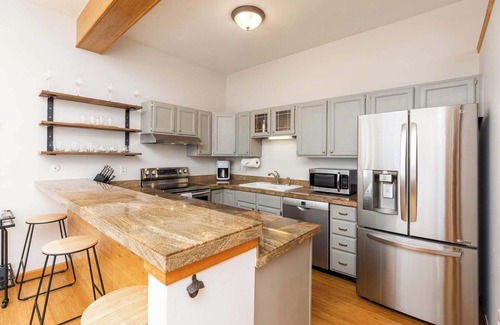 Eagle-Vail Condo | Charming 2 bedroom, 2 bath, On-Mountain in 10 Min!