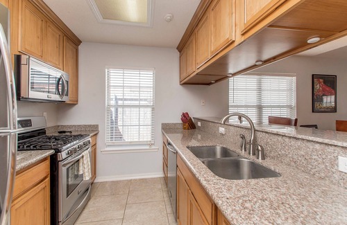 Hammond House | Charming 2-bedroom, 2bath home in lovely Hammond
