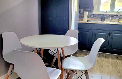 Rutherford Apartment | Charming 2-bedroom apartment with AC, WiFi in lovely Rutherford