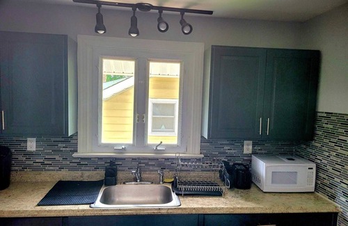 Rutherford Apartment | Charming 2-bedroom apartment with AC, WiFi in lovely Rutherford