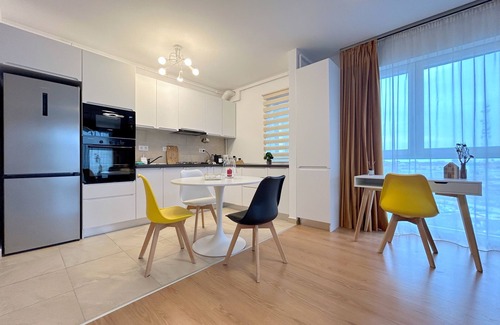 Timisoara Apartment | Charming 2-bedroom apartment in welcoming Timișoara with AC