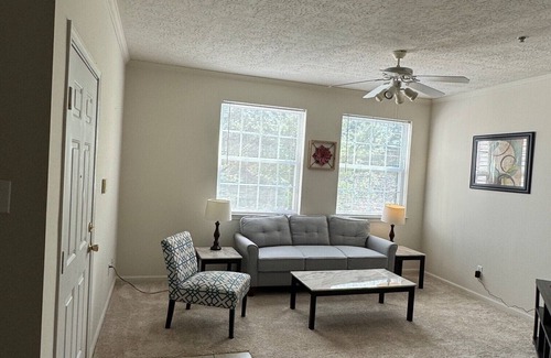 Beaumont Residential Apartment | Charming 2-bedroom apartment in the Beaumont area of Lexington, KY.