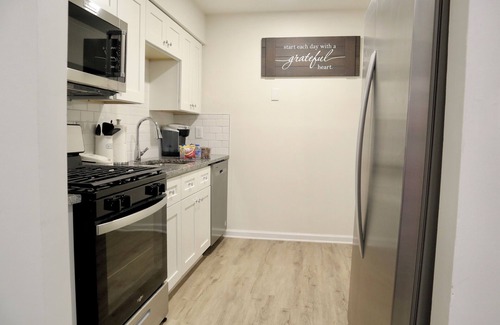 Atlanta Apartment | Charming 2-bedroom apartment with WiFi, AC in Downtown Atlanta