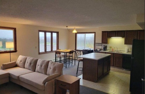 Conesus Apartment | Charming 2-bedroom apartment with WiFi, AC in lovely Conesus