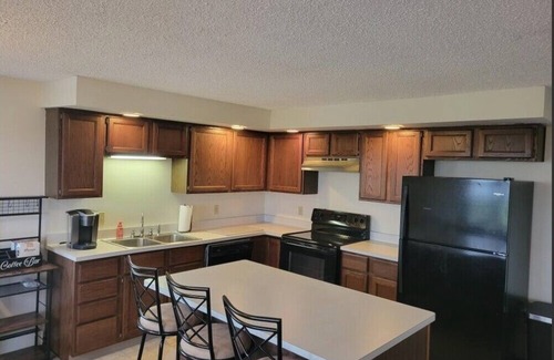 Conesus Apartment | Charming 2-bedroom apartment with WiFi, AC in lovely Conesus