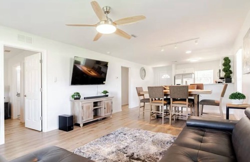 Sun 'N Lake Apartment | Charming 2-bedroom apartment in wonderful Sebring with WiFi