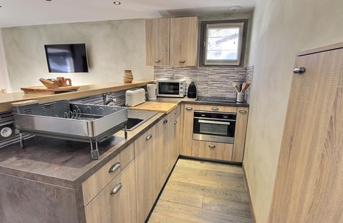 Meribel-Mottaret Apartment | Charming 2-Bedroom Apartment for 4 with Mountain View in Méribel Mottaret