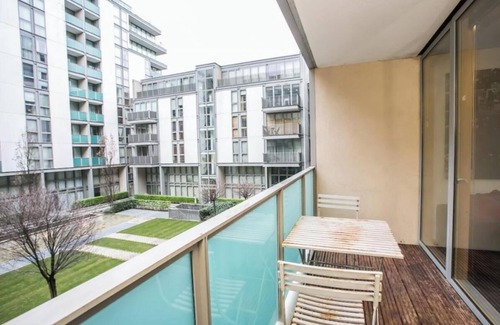 North Wall Apartment | Charming 2-bedroom apartment in IFSC